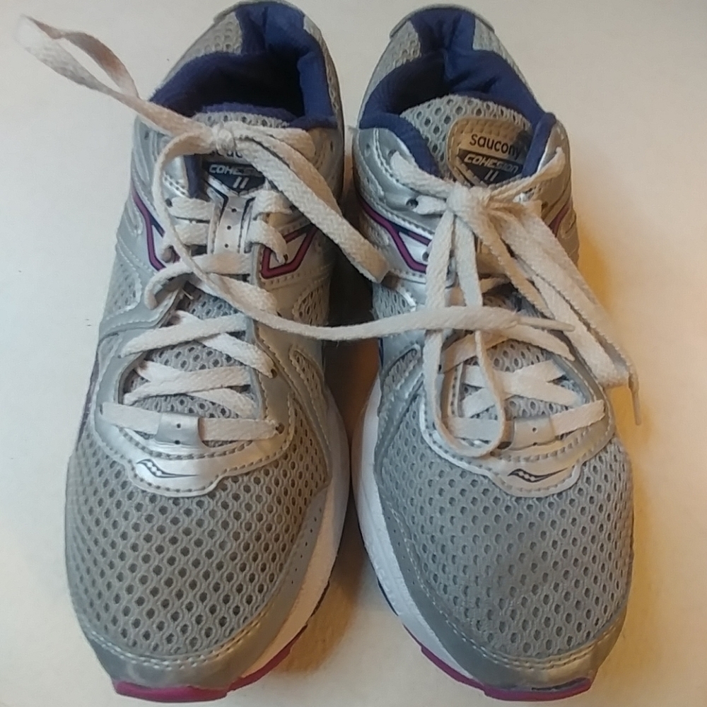 Saucony Cohesion 11 Womens athletic shoe sz 8.5